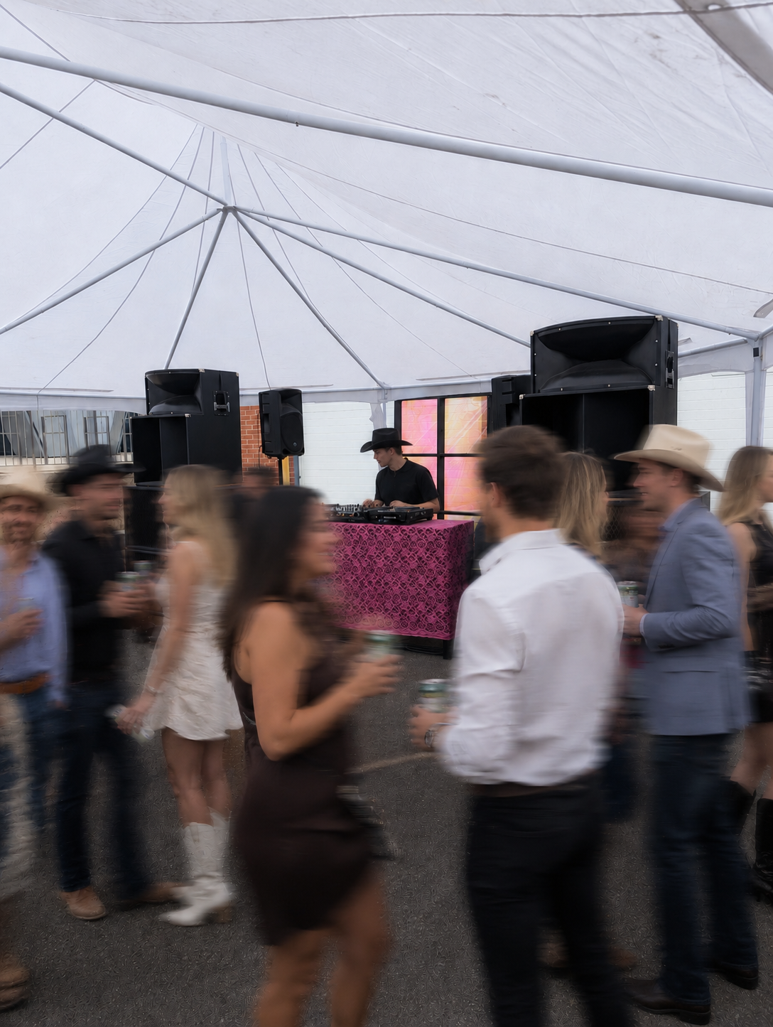 Vintage event-ready club system with Turbosound speakers